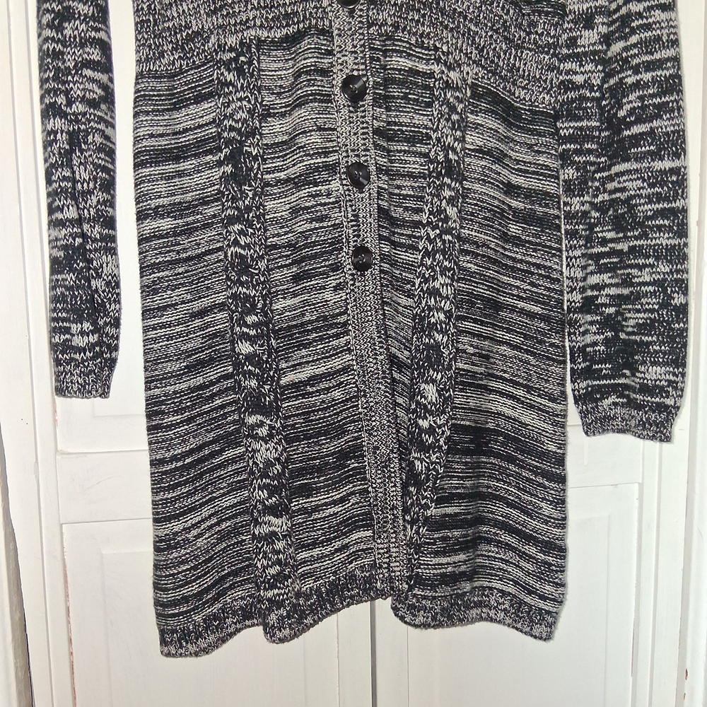 Style & Co. Black and White Knit Top - Picture 2 of 8